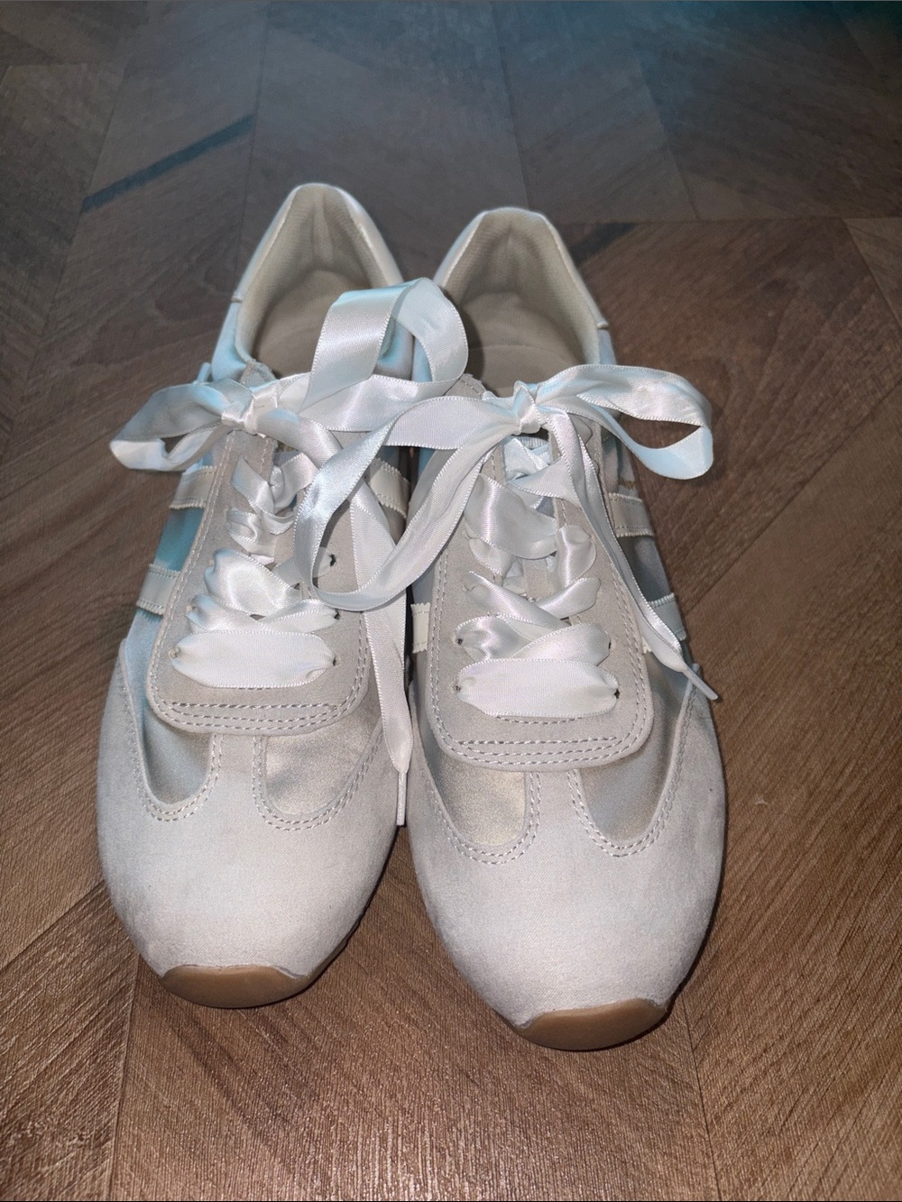 Women's Satin-Lace White Casual Sneakers